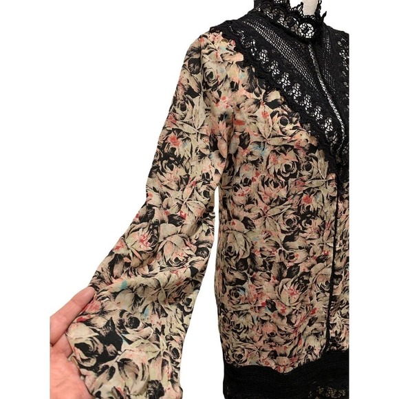 BCBGeneration Dress Sz 6 Lace Trim Mini In Black Haze Comb Roses Romantic $158 - Picture 7 of 13